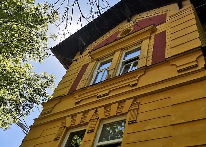 Konukevi The Villa, Center *