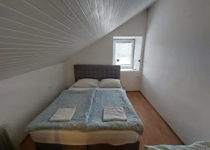 Pensión The Villa, Center