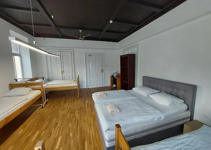 The Villa, Center Guest house